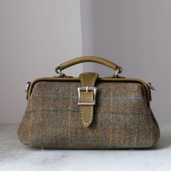 BEAUTIFUL CUSTOM MADE TOP HANDLE SHOULDER BAGGOLD TONE HARDWAREOLIVE,All Products : American Fashion Style Bags On Sale